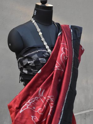 Red silk ikat handloom Odisha saree – Japanese Swan-Pankaja Sethi