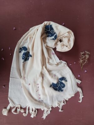 White organic cotton-hand embroidered Odisha appliqué craft -hansa stole 14-Pankaja Sethi